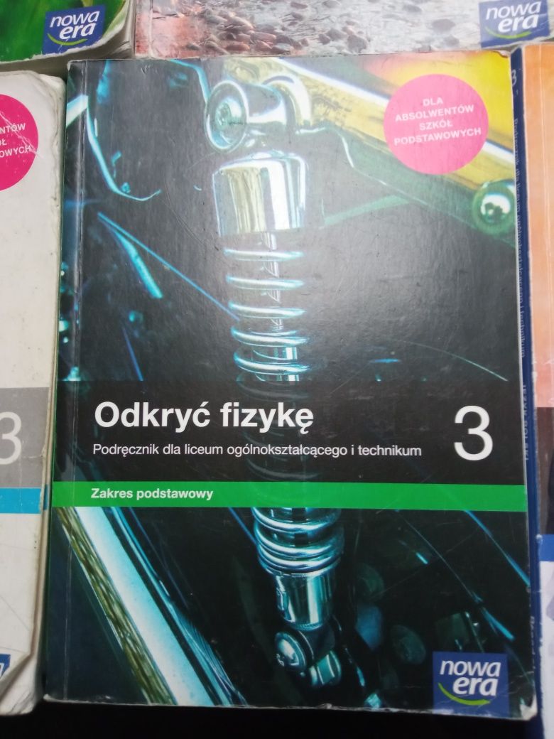 Podręczniki do klasy 3 liceum ogólnokształcącego i technikum