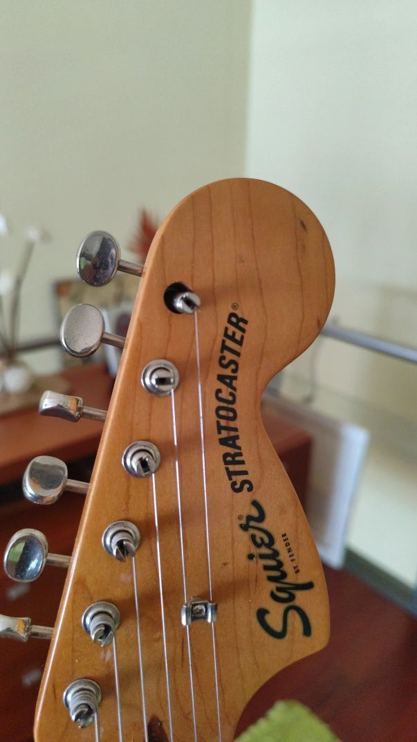 Guitarra fender Stratocaster