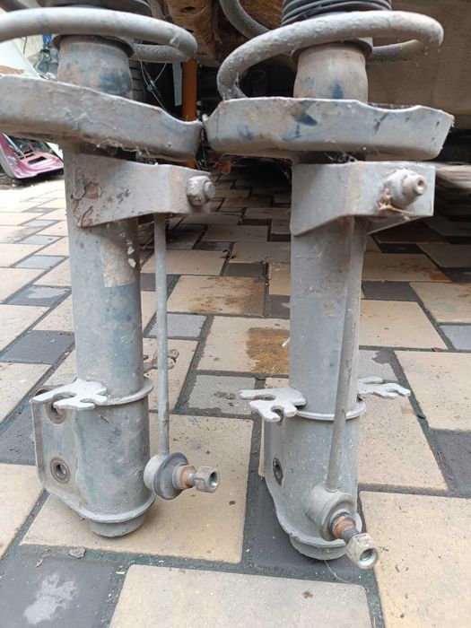 Стойки Опель Омега А Б Амортизаторы Стойка Omega A Амортизатор