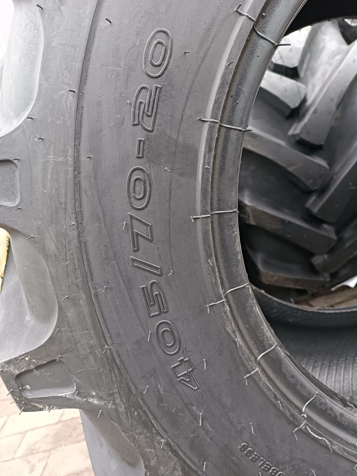 405/70-20 Galaxy Work Master R-1  16.0/70-20  16/70-20
