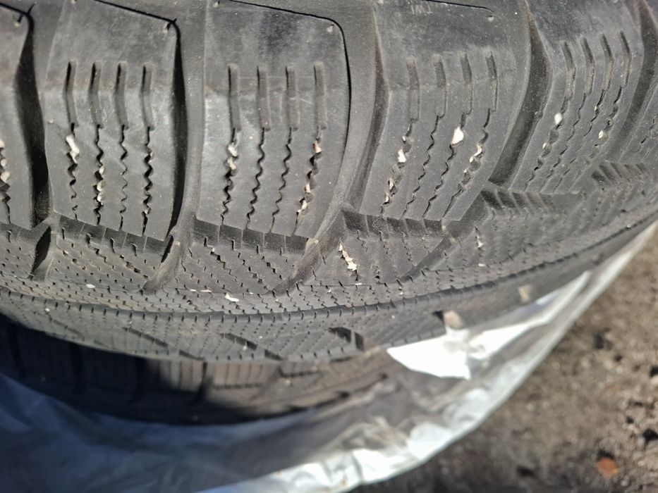 Зимняя резина 215 70 16 9мм