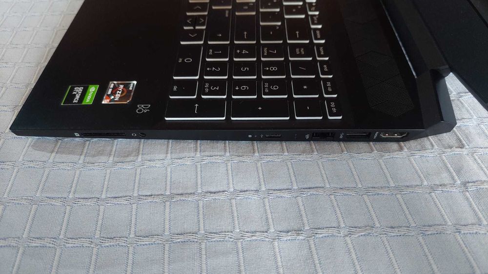 Portátil Gaming HP Pavilion 15.6"