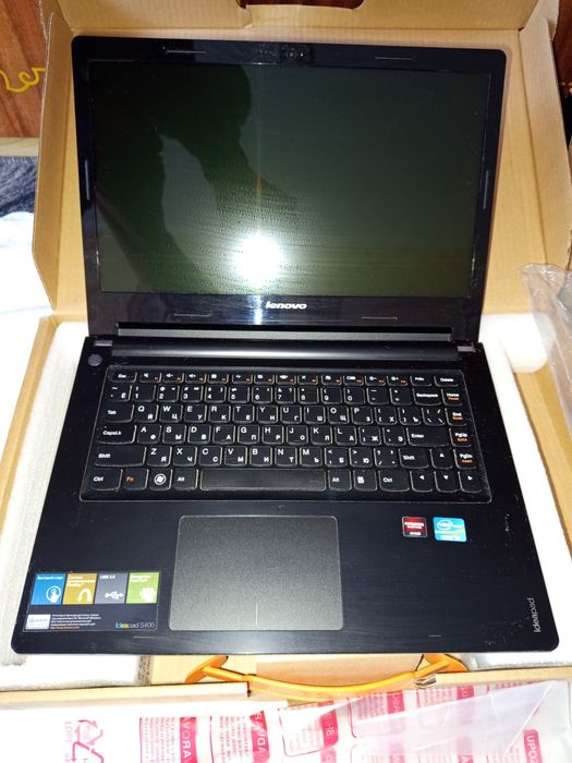 Ноутбук Lenovo IdeaPad S400 Grey i-3+БОНУСИ