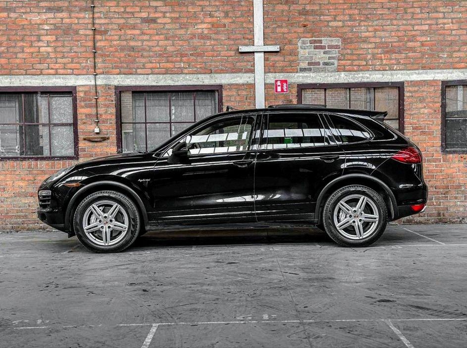 PORSCHE Cayenne S Hybrid 3.0 v6