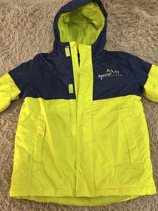 Продам куртку на хлопчика