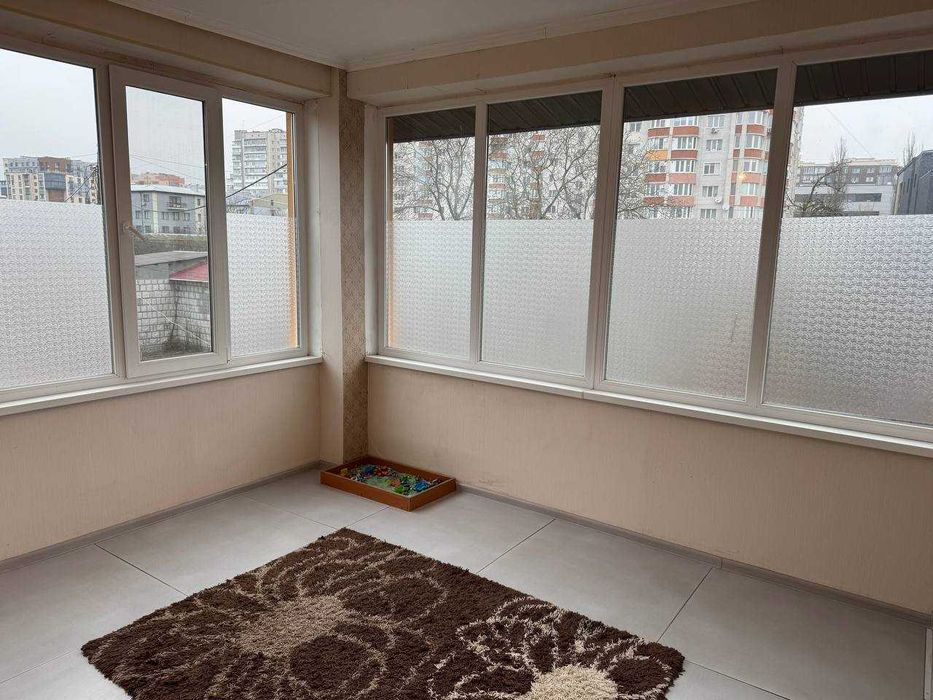 Без комісії! Будинок у центрі з технікою, меблями та гаражем 
ID:37371