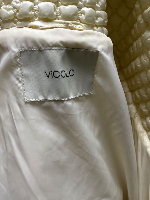 Жіночий пуховик Vicolo