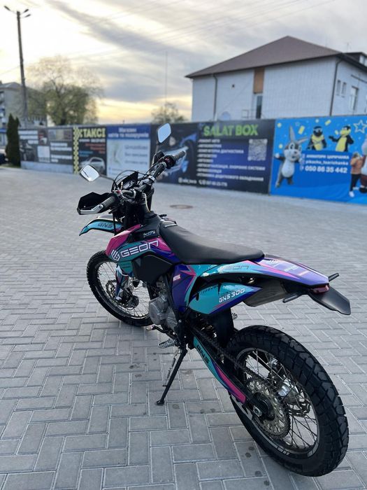 Мотоцикл геон 300