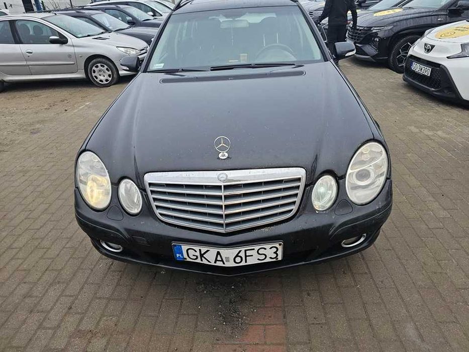 Mercedes Benz E klasa/2.7diesel/hak/177KM/automat/opony zimowe/opł akt