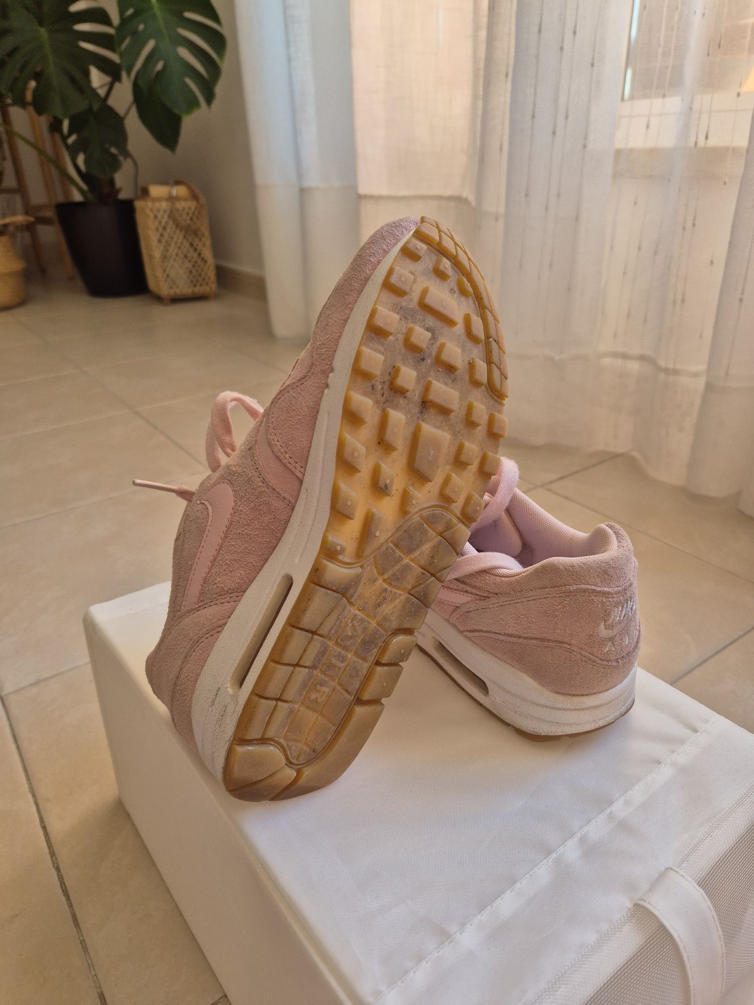Sapatilhas Air Max 1 Pink Suede