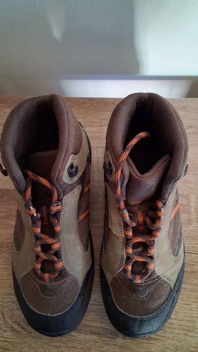 Bota Quechua castanha
