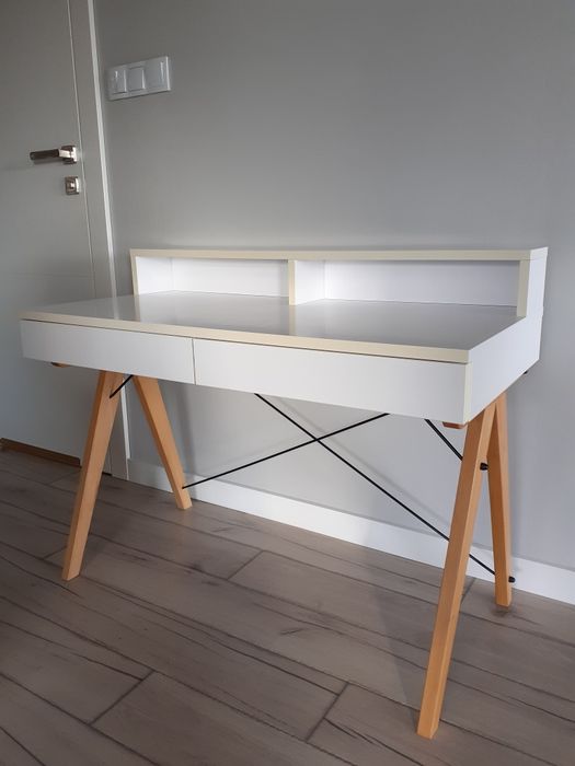 Biurko Minko z nadstawką