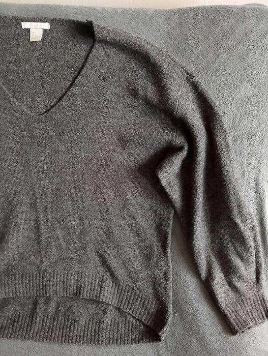 H&M. Sweterek damski.