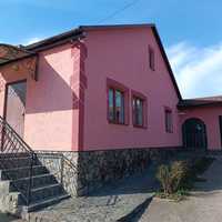 Будинок в селі Цурень