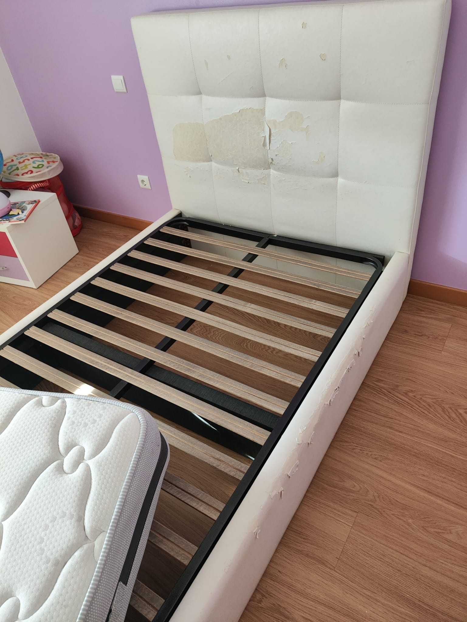 Cama Individual (pessoa e meia) com estrado, colchão e cabeceira