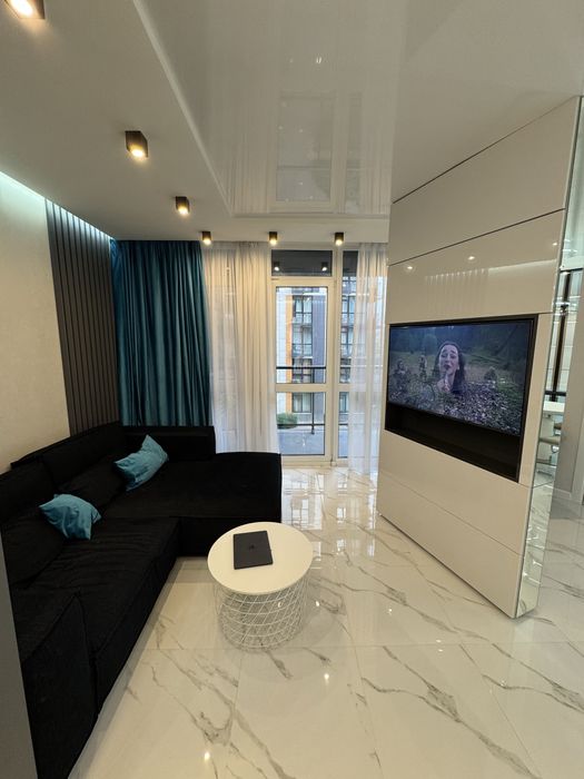 ЖК «Французский квартал 2» 3 этаж, ул. Джона Маккейна, Лыбедская