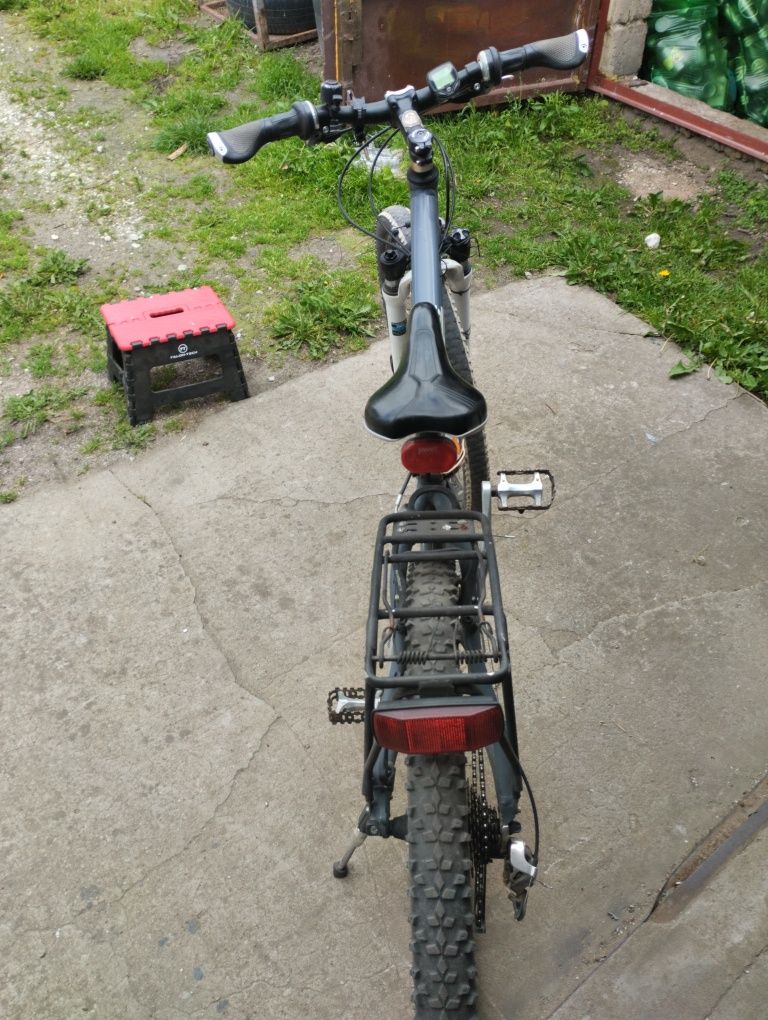Sprzedam rower aluminiowy cube koła 26