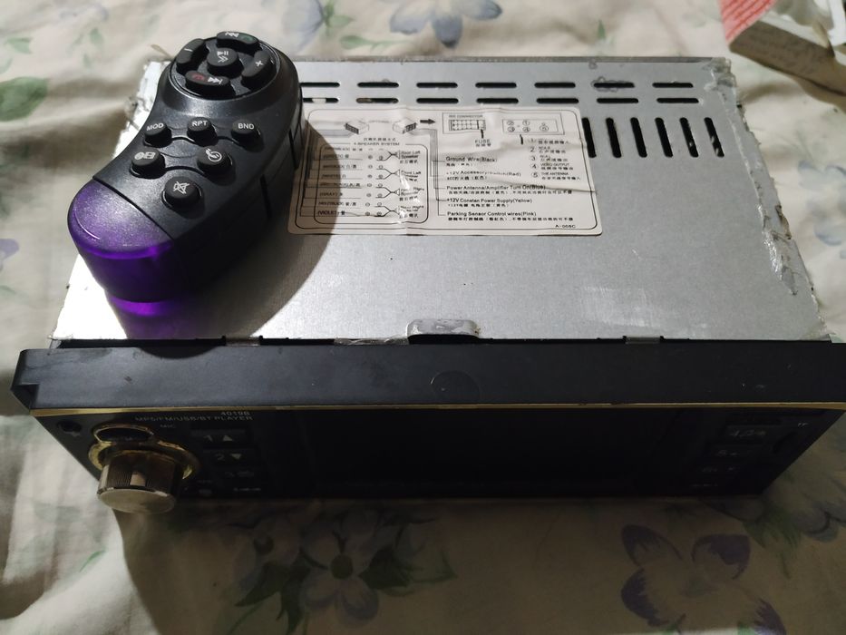 Магнитофон автомобильный б/у