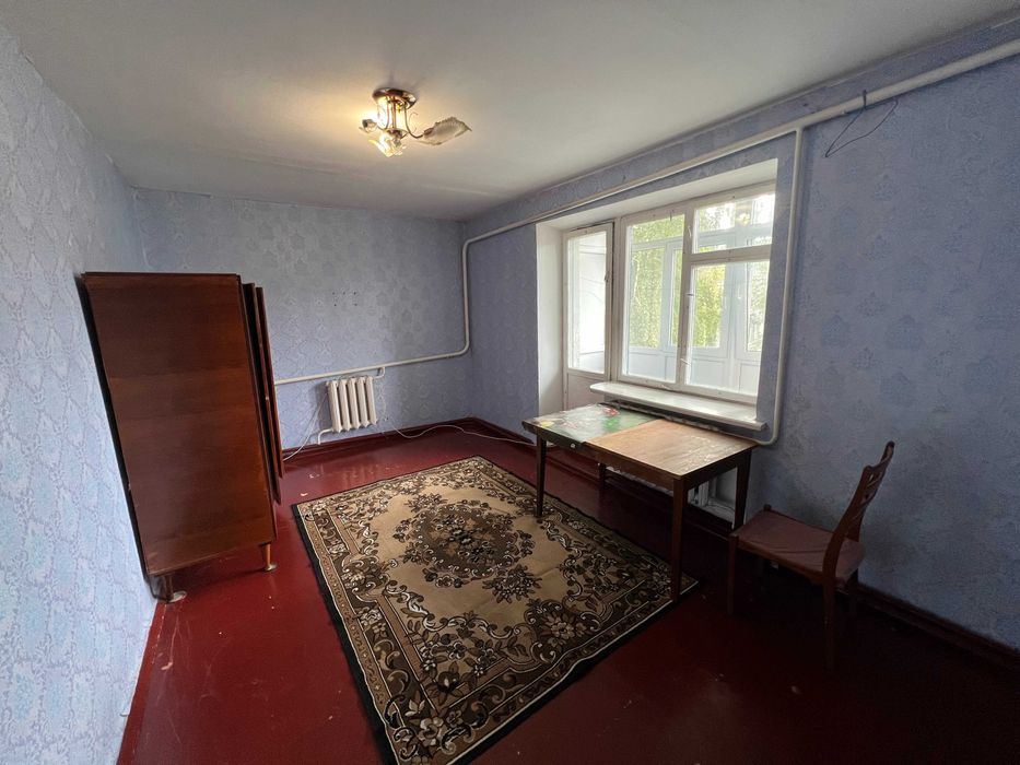 Продається двокімнатна квартира, в м. Сквира.