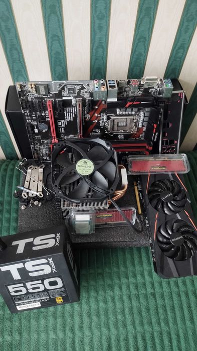 Zestaw komputerowy 100% sprawny ( bez obwodowy i dysków)