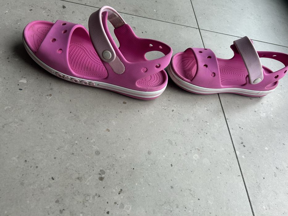 Sandałki Crocs rozmiar J3
