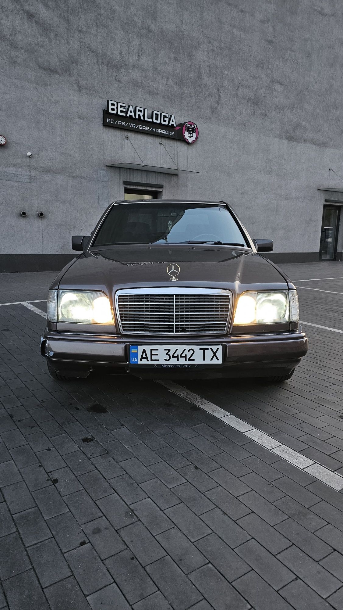 Mercedes Benz w124 E220