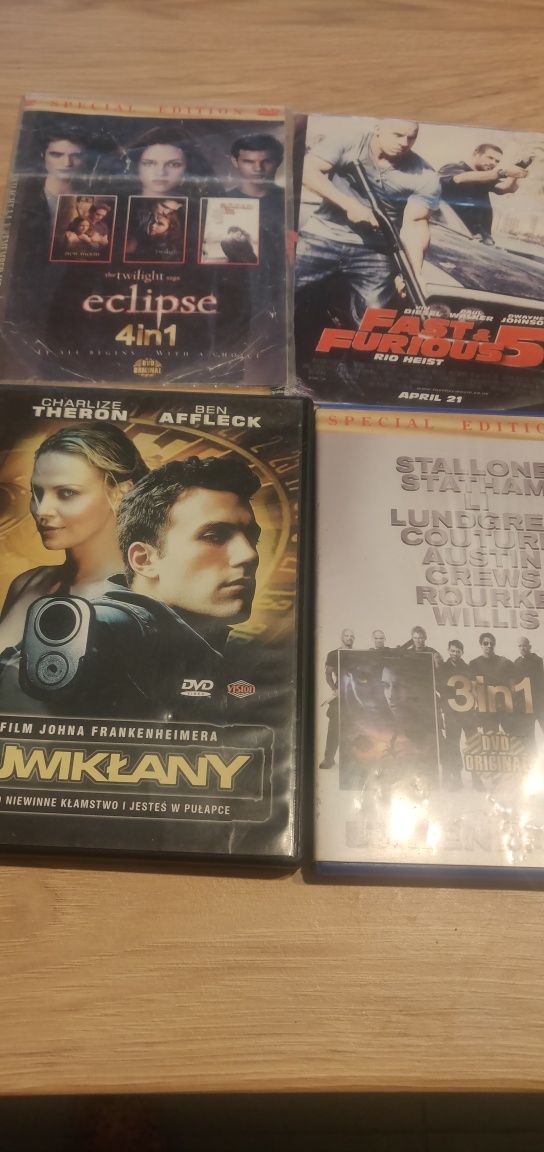 Cztery filmy DVD