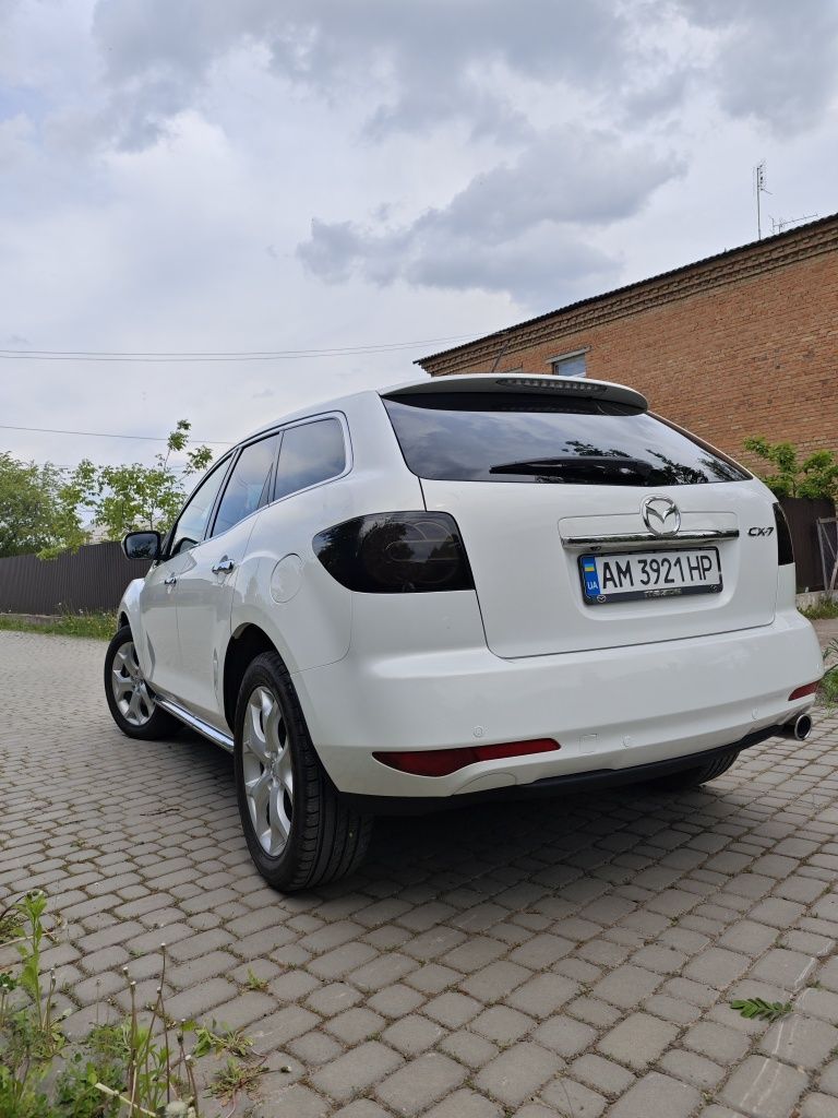 MAZDA CX7 2011року