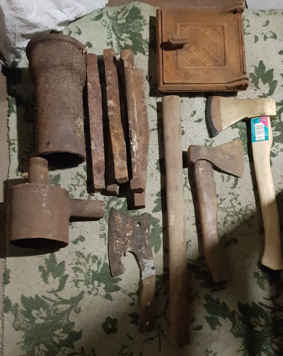 Продам Топоры хозинвентарь