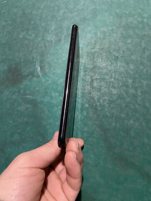 Продам ксіомі  м 11 лай 5 джі