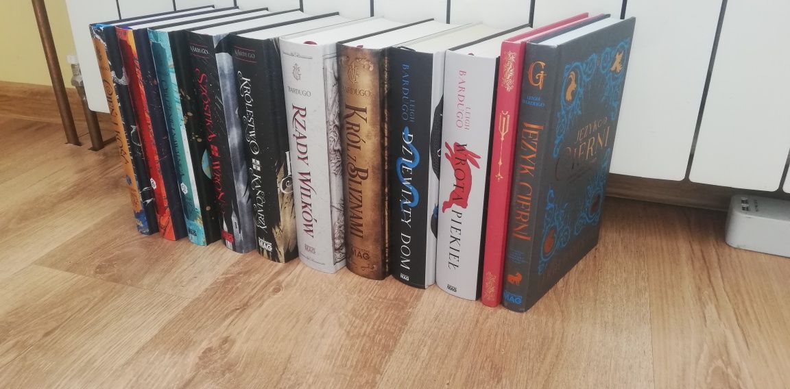 Leigh    Bardugo