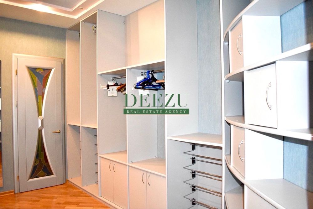 Оренда 3-х кімнатної квартири 200 м2 вул. Антоновича 140