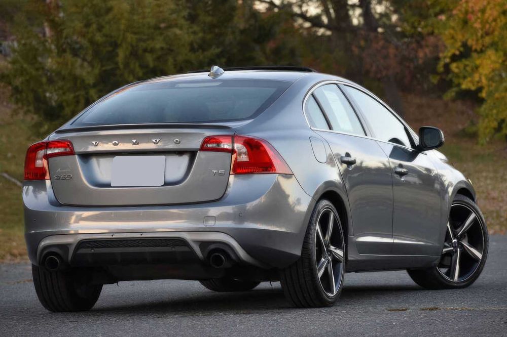 Volvo S60      2016