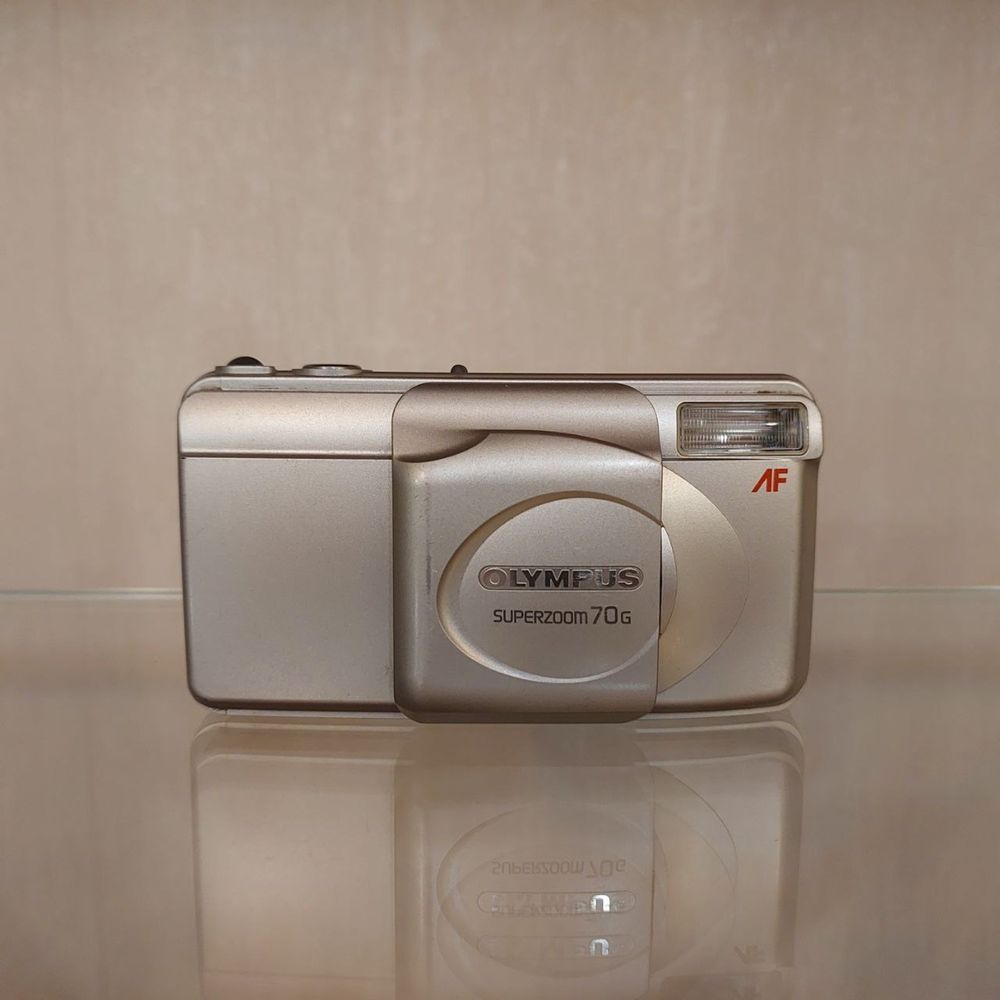 Olympus superzoom 70 g, плівковий фотоапарат