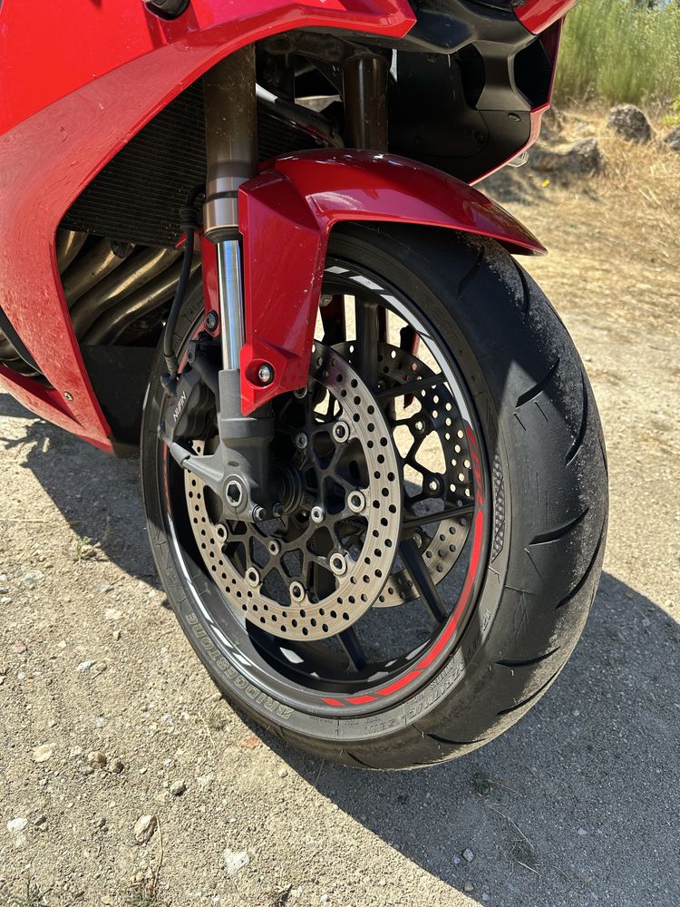 Vendo CBR 650R 2021
