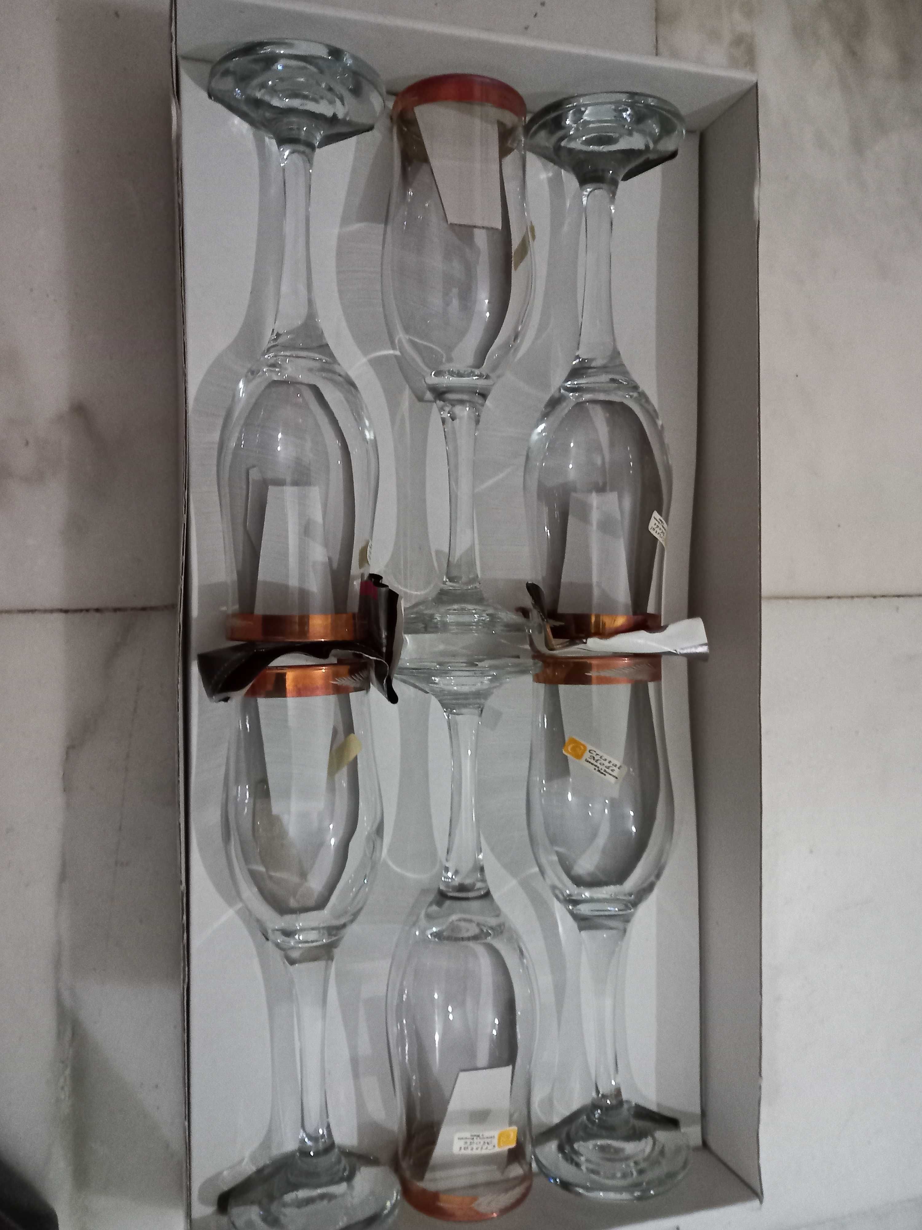 4 Conjuntos de copos e garrafa cristal italiano