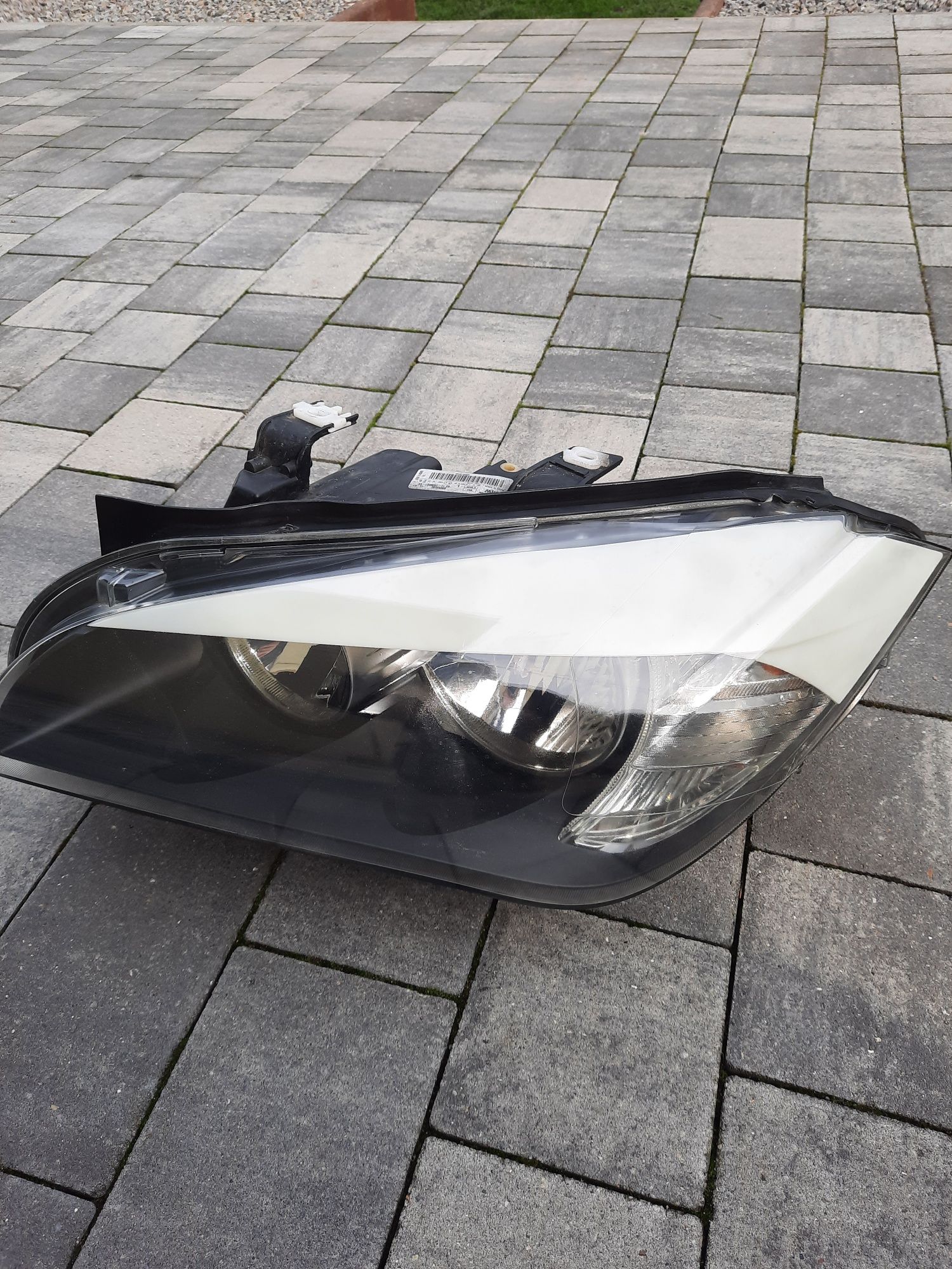 Lampa lewa BMW X1 2011 rok europa