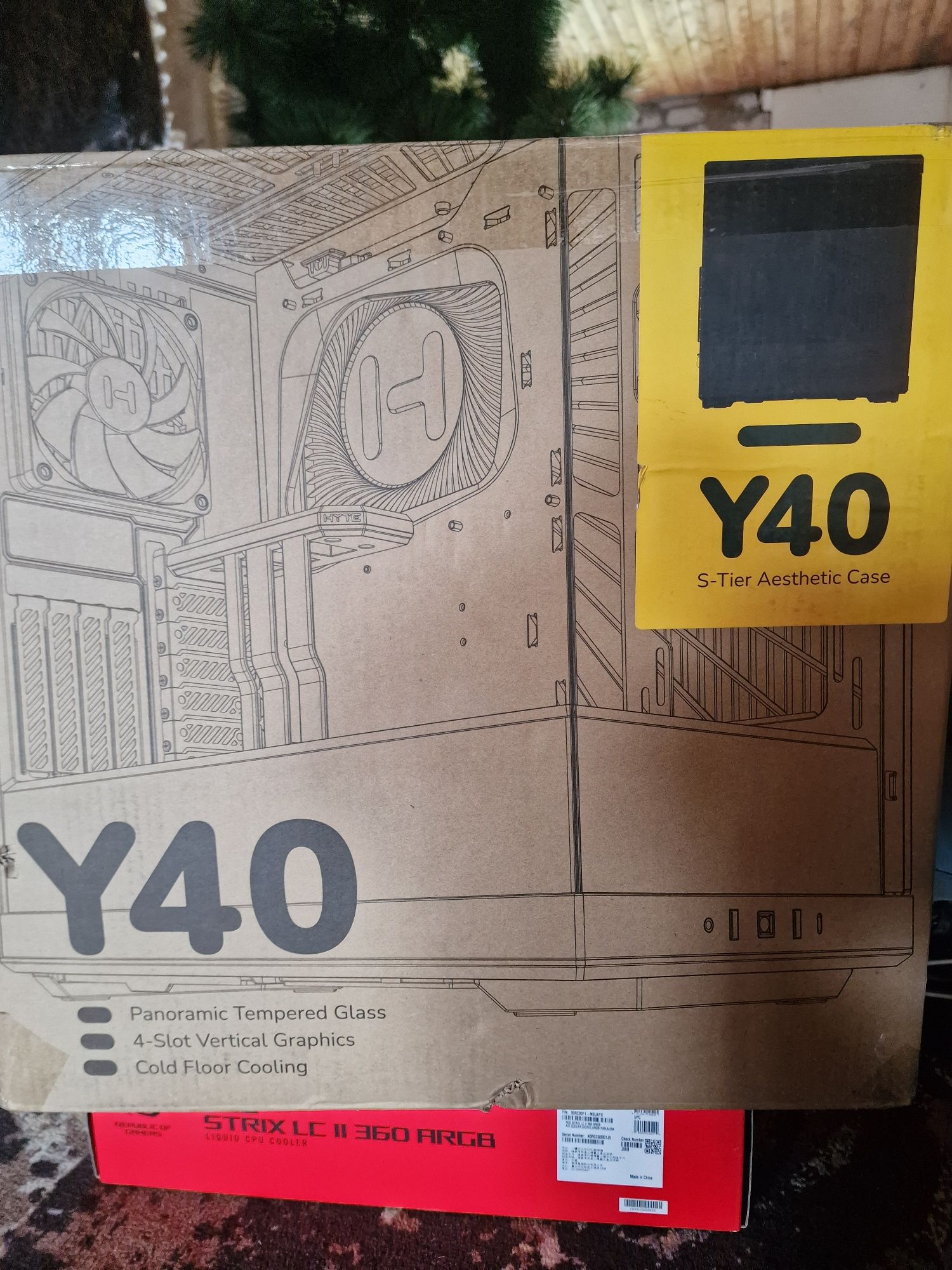 Корпус пк Hyte y40