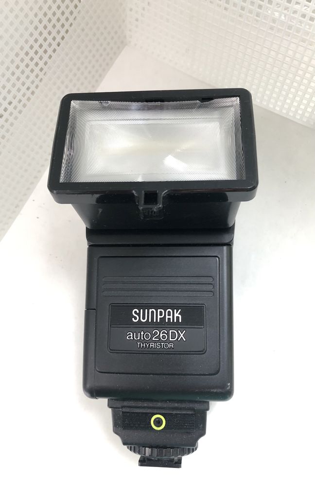 Фотовспышка ( спалах) Sunpak Auto 26 DX Thyristor   Японія