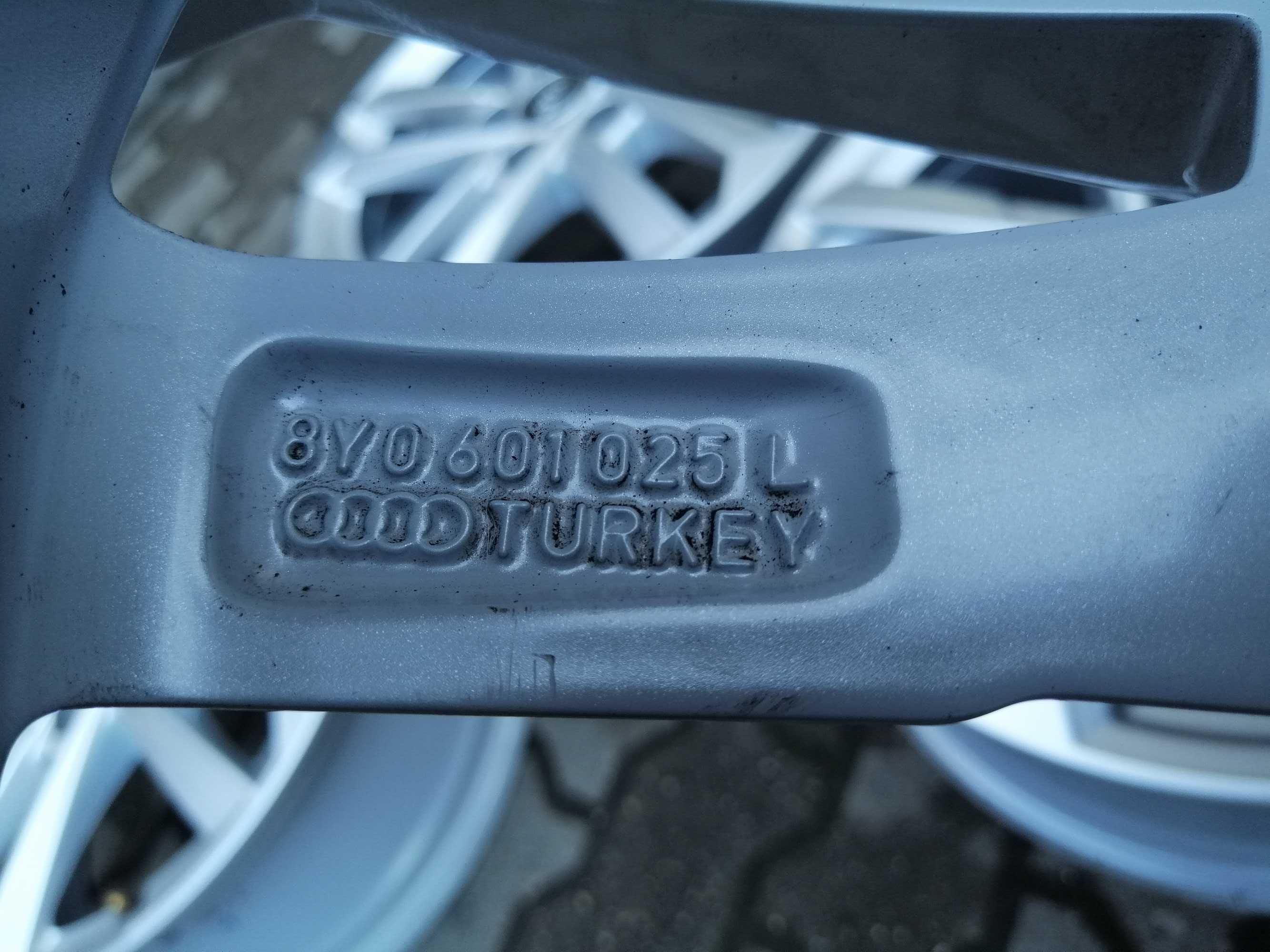 Felgi aluminiowe 5 x 112 R 17 Alufelgi oryginalne Audi Jak Nowe Vw