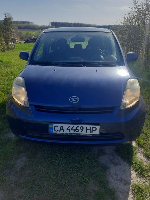 Автомобіль DAIHATSU