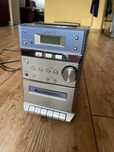 Odtwarzacz CD z radiem i wzmacniaczem Sony