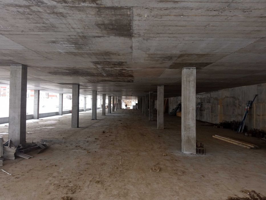 Фундамент монолітні роботи плита опалубка паркан Копка транш армування