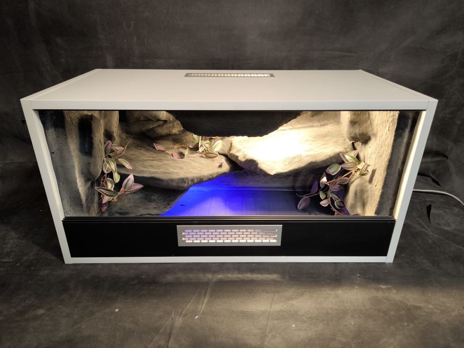 Terrarium meblowe agama wąż gekon eublefar producent
