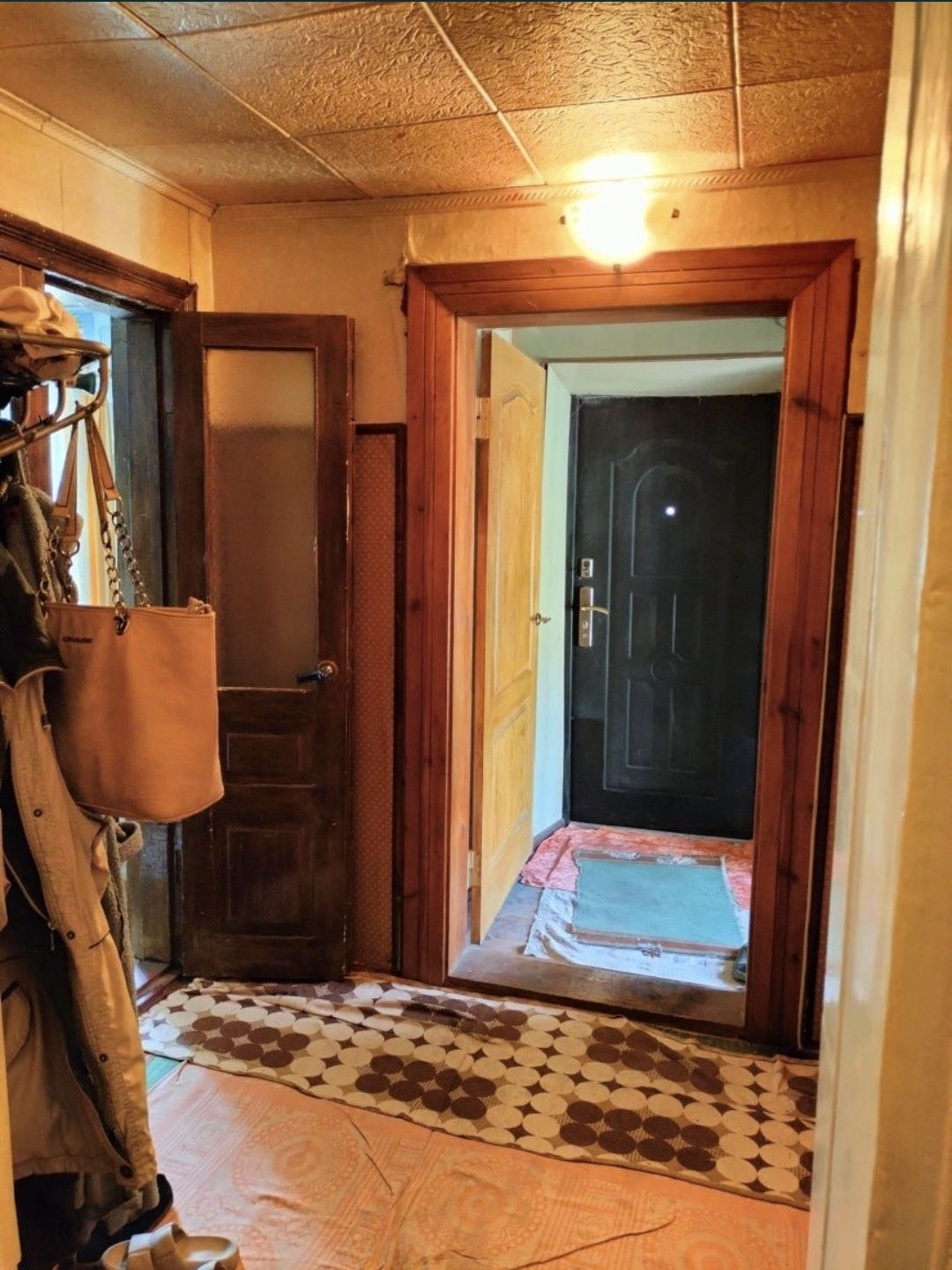 Продам дом район 55 блоч. !