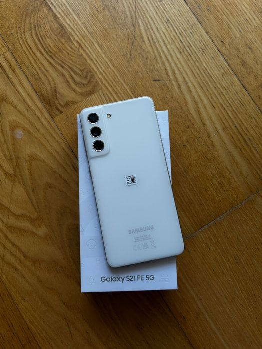 Samsung Galaxy S21 FE 5G 128/6 GB biały – Stan bardzo dobry