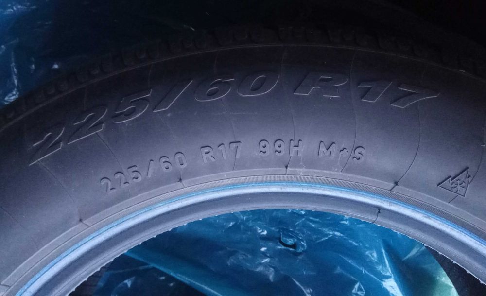Pirelli Sottozero winter 210 seria II Run Flat 225/60 R17 99H M+S 2szt