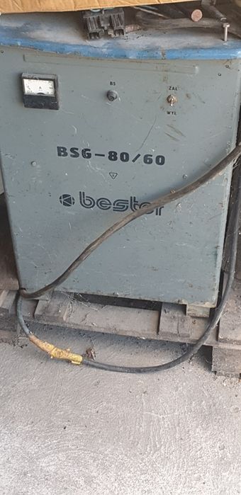 Prostownik wózek widłowy Bester BSG 80/60