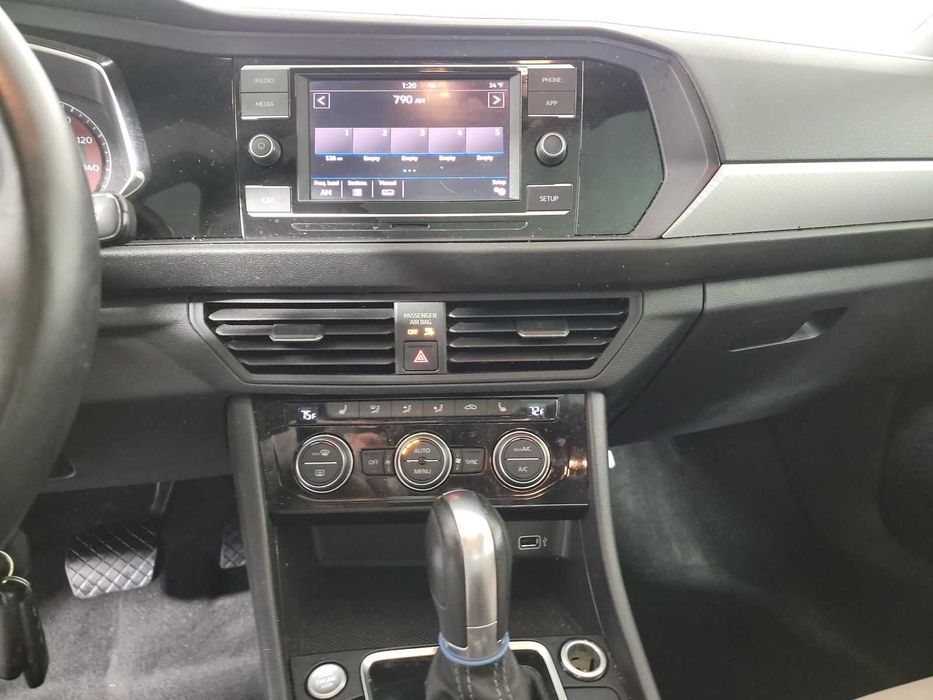 Volkswagen Jetta R-LINE 2019