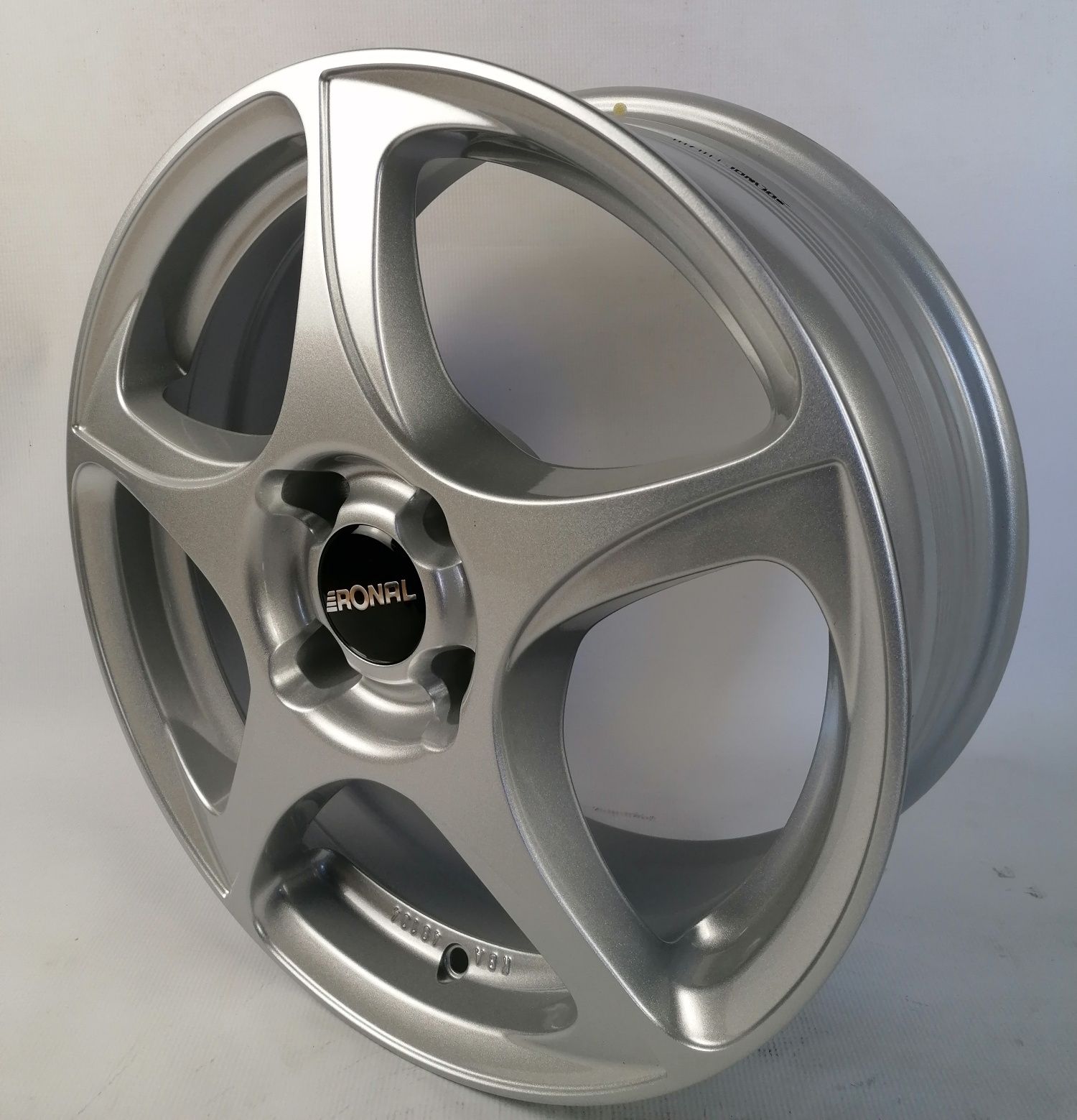 #R01 Alufelgi R17 4x108 ET40 Ford Honda Hyundai KIA Mazda